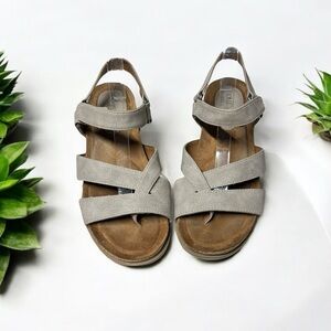 🌻Sofft Eurosoft Lynelle Comfort Plush Walking Sandals Size 10